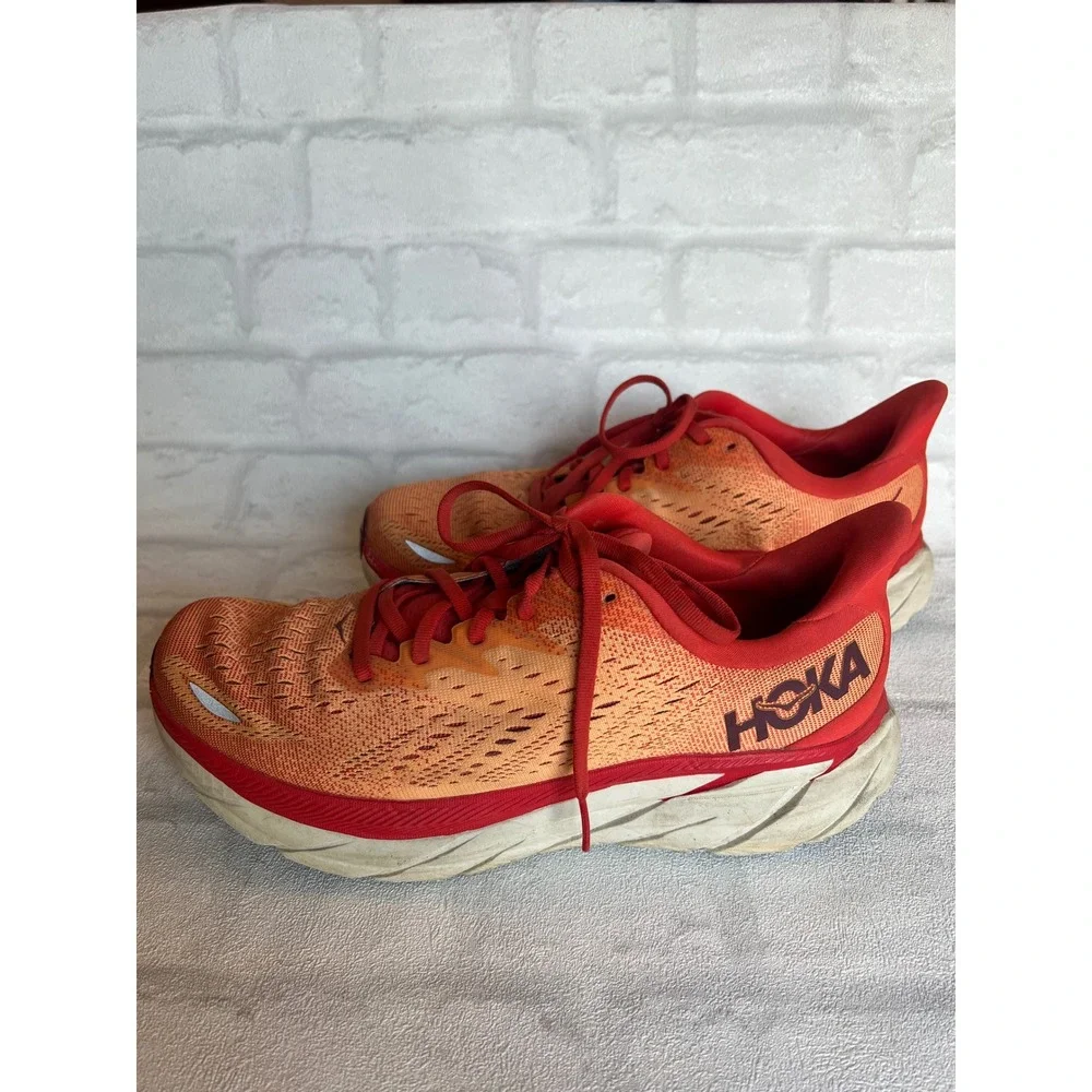 Hoka One One hoka one